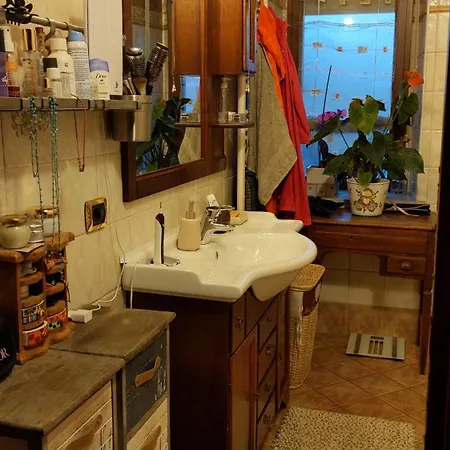 Taverna Via Castellini 116 Privatunterkunft *